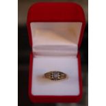 18ct Gold Gents ring with stone setting 5.1g total weight