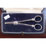 Cased Pair of Silver Grape Scissors Sheffield 1927 James Dixon & Sons 60g total weight