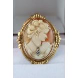 10K Gold mounted Cameo with Diamond setting