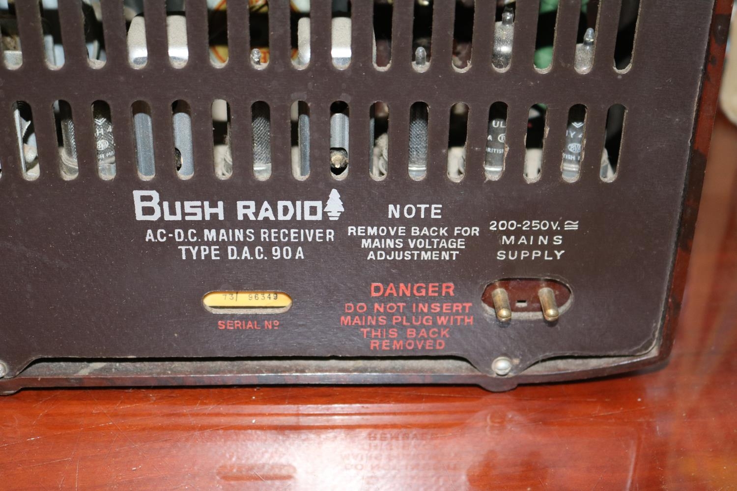 Bush Bakelite Radio Type DAC 90A with original box in working order - Image 4 of 4