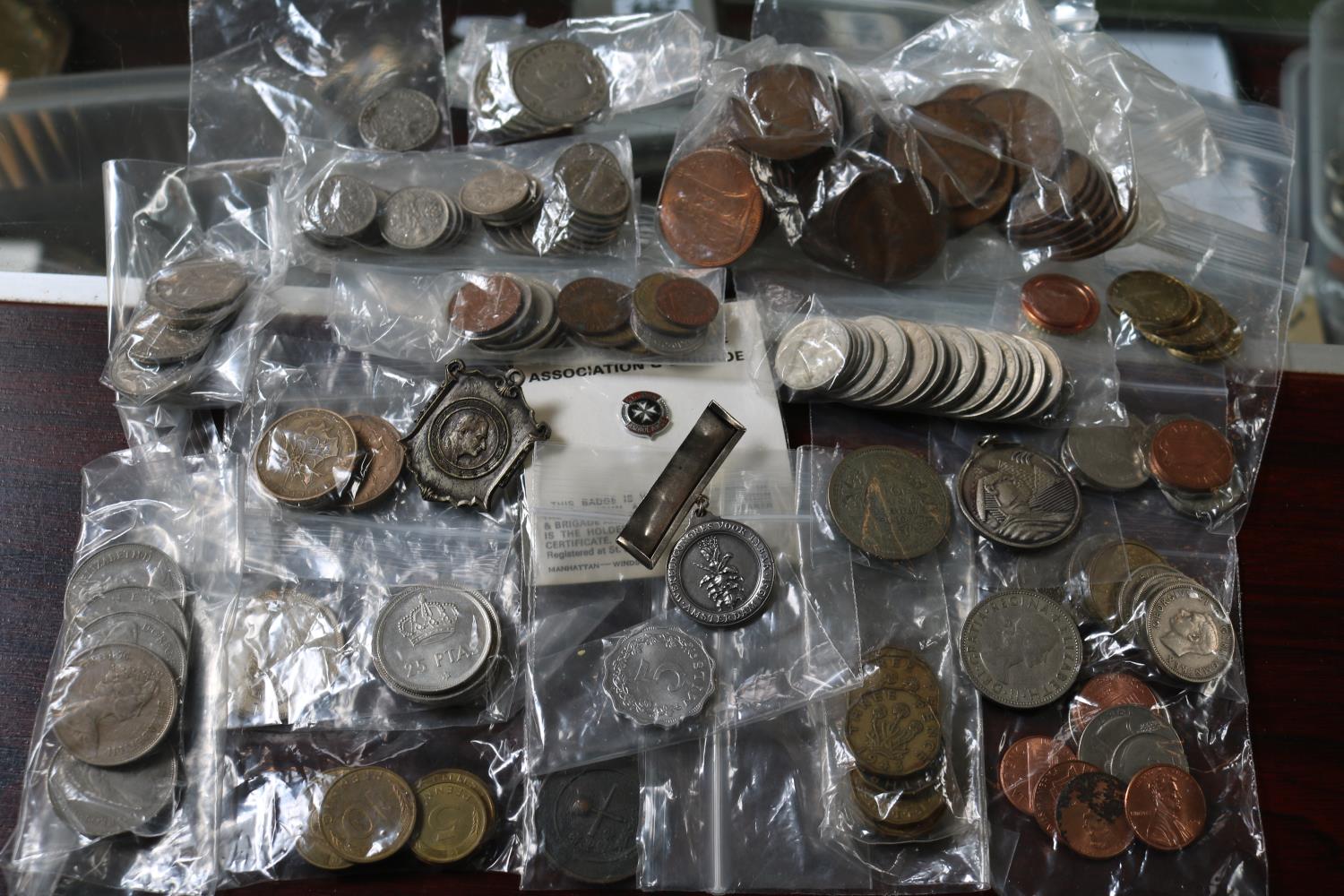 Collection of assorted British Coins and Medals