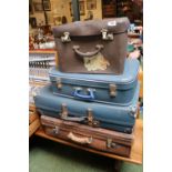 Collection of assorted Vintage Case (4)