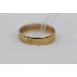 Ladies 9ct Wedding band Size Q. 2.2g total weight