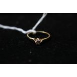 Ladies 18ct Gold Diamond set ring Size L 2g total weight