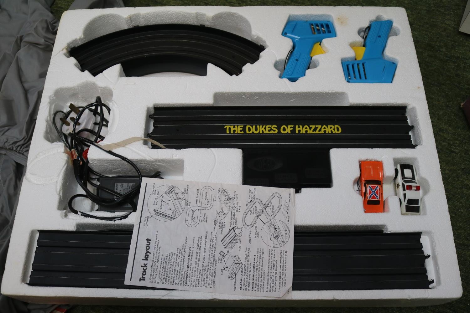 Boxed The Dukes of Hazard Electric Slot Racing Set by Ideal - Image 2 of 2