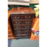 Narrow chest of 6 drawers with metal drop handles