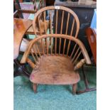 19thC Elm Windsor Chair on turned supports