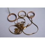 Collection of assorted 9ct Gold Jewellery inc. Rings, Necklace etc 10.5g total weight