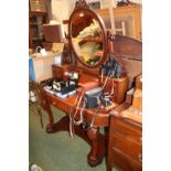Victorian Walnut Duchess dressing table with turned handles