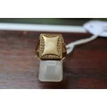 Large Gents 9ct Gold Signet ring 11.4g total weight Size U