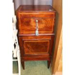 Good quality Georgian Mahogany Cellaret with lockable top and cupboard to base supported on tapering