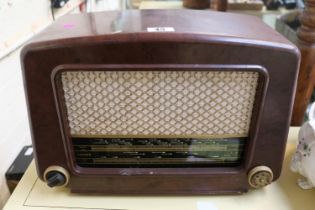 1950s Bakelite cased Cossor FM radio
