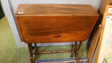 Late 19thC Sutherland table with inlaid rim and turned supports