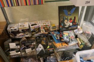 Collection of Pop! models, Star Trek figures and assorted Toys and collectables