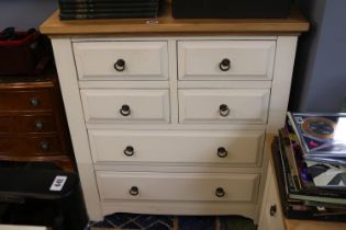 Modern Chest of 4 over 2 drawers and a matching bedside table