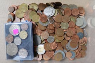 Collection of assorted Coins inc. Euro cents and assorted world coins