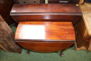 2 Early 20thC Mahogany drop leaf tables