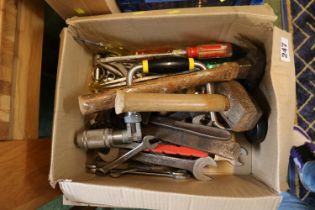 Collection of assorted Hand Tools