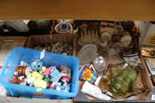 Collection of assorted Novelty ceramics inc. Cats, Mouse figures etc