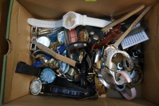 Collection of various watches and watch parts including Sekonda, Lorus, Citron etc