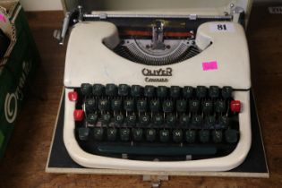 Vintage Oliver Courier Travelling typewriter