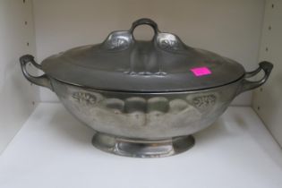 Large early 20th century pewter Kayserzinn Art Nouveau Tureen with makers mark stamped to base.