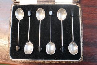 Cased Set of 6 Silver Coffee Bean Spoons Sheffield 1959