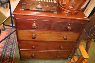 Victorian Mahogany Chest of 2 over 3 drawers with turned handles