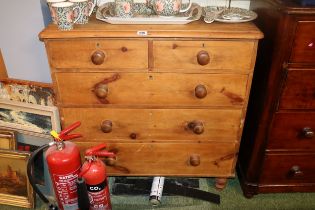 Edwardian Pine Chest of 2 over 3 drawers with turned feet