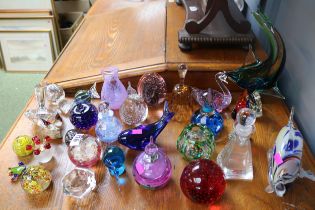 Collection of assorted Glass Paperweights inc. Art Glass animals