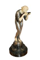 Seifert, Victor Heinrich (1870-1953), "Drinking", bronze, polished and part. browned, fully