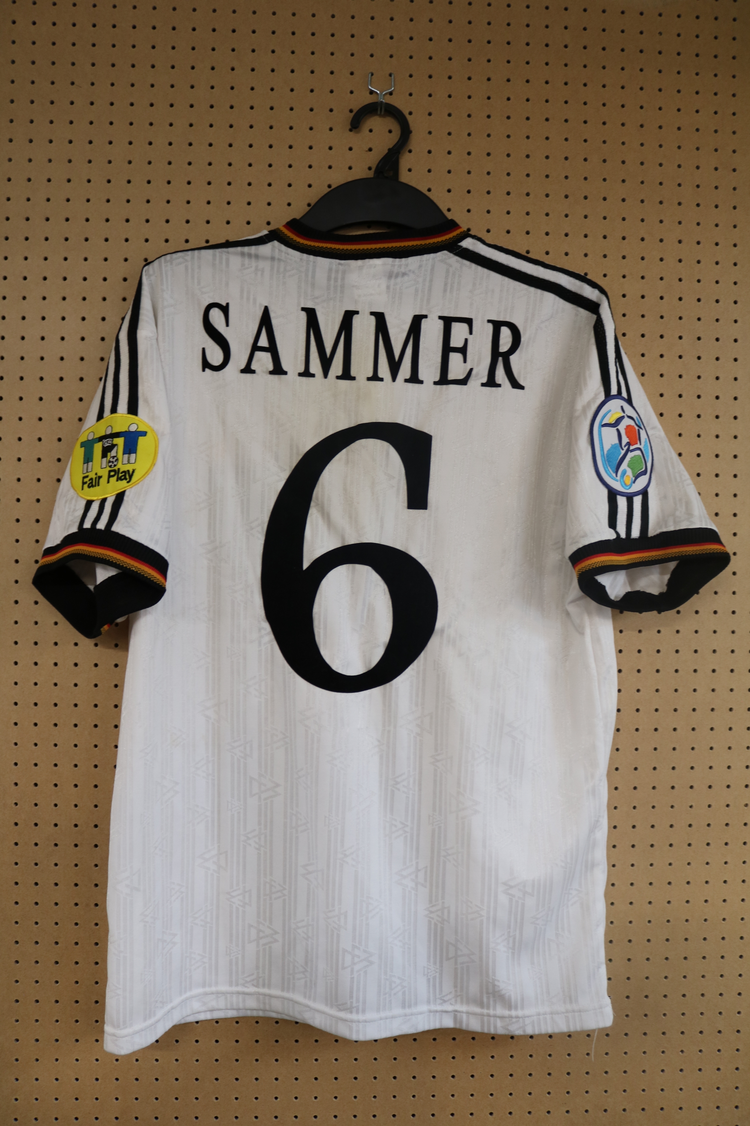 MATTHIAS SAMMER UEFA EURO 1996 MATCH WORN GERMANY JERSEY An Adidas white #6 jersey which was worn by - Image 5 of 5