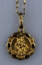 9ct Gold Necklace Suspending an Unoaerre, Italy, St Christopher Pendant 1.74gms. Total necklace