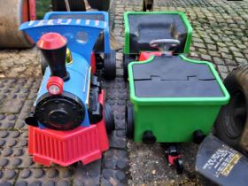 Electric Childs Locomotive & Train trailer