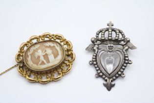 19thC Yellow metal oval cameo and a Victorian Silver Hear shaped clear stone set brooch