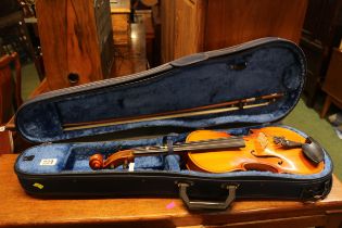 Antoni Korean Violin in case with bow
