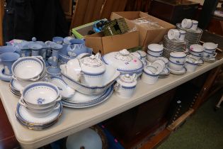 Extensive Vista Allegre of Portugal Blue and White Dinner service