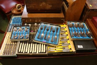 Collection of Silver plated Flatware inc.Fish Knives and forks, Teaspoons etc