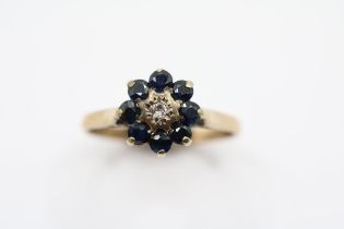 Ladies 9ct Gold Diamond & Sapphire design ring Size N. 2.5g total weight