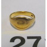 An 18ct gold signet ring 4.4g size J/K