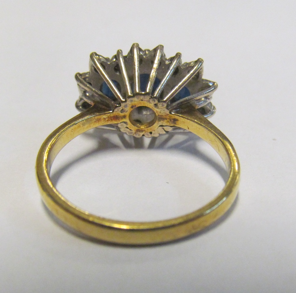 An 18ct gold sapphire and diamond ring, size N 6gm - Image 5 of 6
