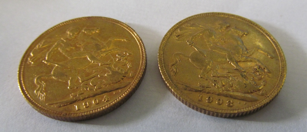 Two gold sovereigns 1904 and 1908 (no buyers premium)