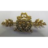 A Victorian seed pearl brooch entwined hearts