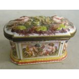 A Naples porcelain trinket box