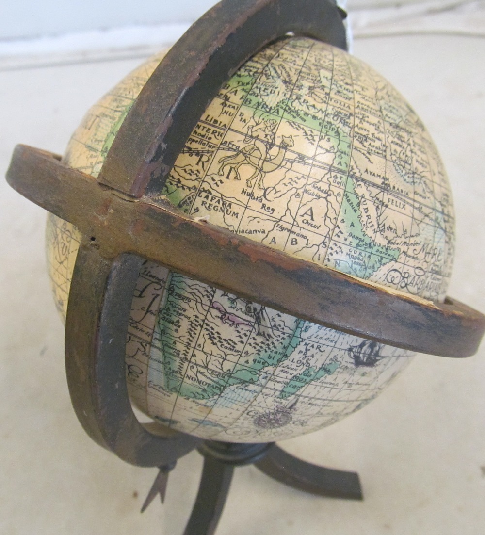 A small globe in metal stand - Image 5 of 7