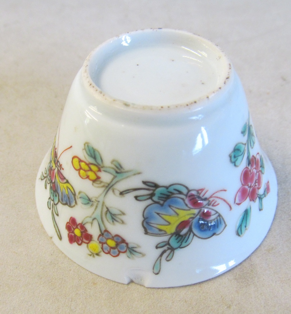 Four Chinese bowls, a dish decorated cockerel and a cup (slightly a/f) - Image 7 of 17