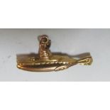 A 9ct gold submarine charm