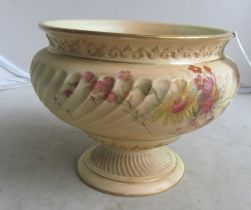 A Royal Worcester bowl cream ground handpainted flowers within gilt borders, Rd No.253409