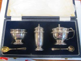 An Elkington silver cruet set (i.c)