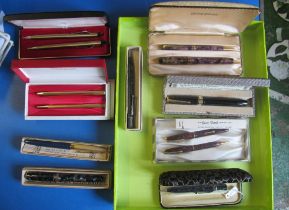 Various Conway Stewart boxed pen and pencil sets and pens
